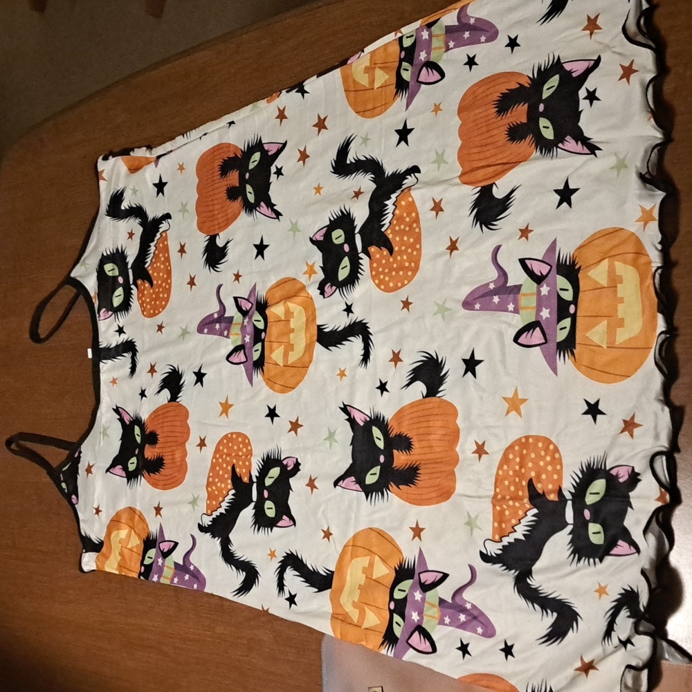 Cat Halloween pajamas lots of strech  L & XL/ BUNDLE ONLY